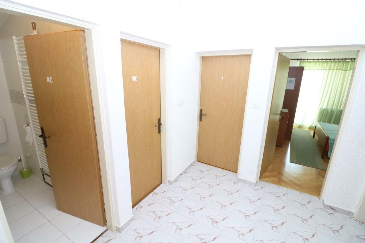 Double Rooms Jasna With Sea View Baska  Exterior photo